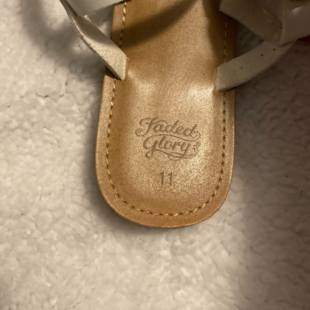 Sandals - Picture 2 of 3